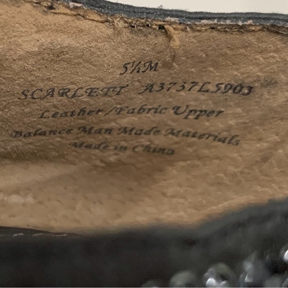 Sam Edelman Heels Women's Size 5.5 Scarlet T-Strap Open Toe Gold Blk Spiked Heel - Picture 7 of 14